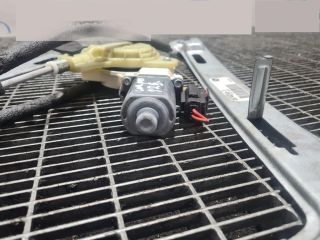 bontott JEEP COMPASS Jobb első Ablakemelő Szerkezet (Elektromos)