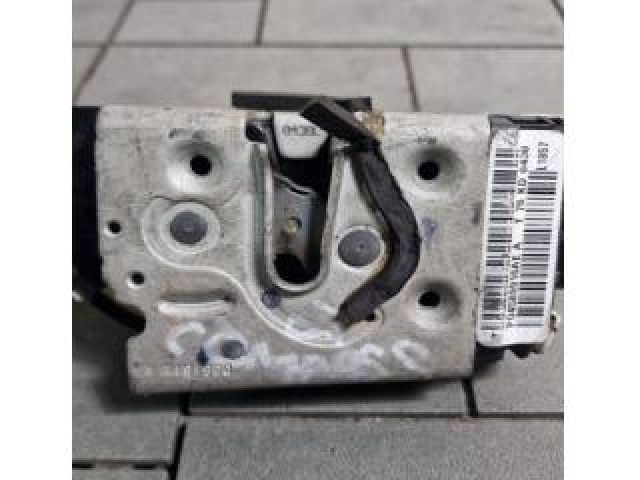 bontott JEEP COMPASS Jobb első Ajtózár