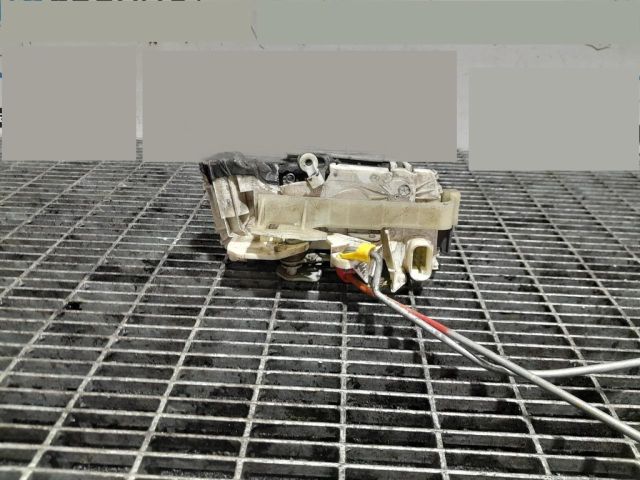 bontott JEEP COMPASS Jobb első Ajtózár