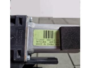 bontott JEEP COMPASS Jobb hátsó Ablakemelő Motor