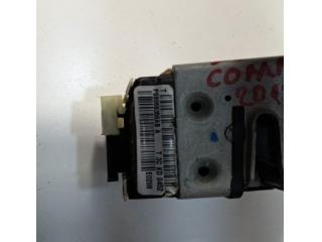 bontott JEEP COMPASS Jobb hátsó Ajtózár