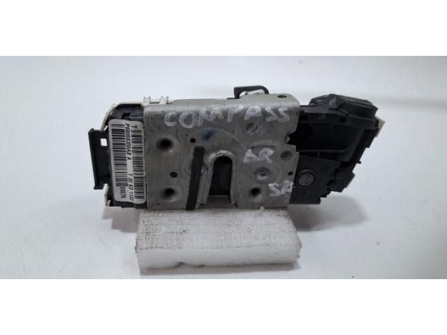 bontott JEEP COMPASS Jobb hátsó Ajtózár