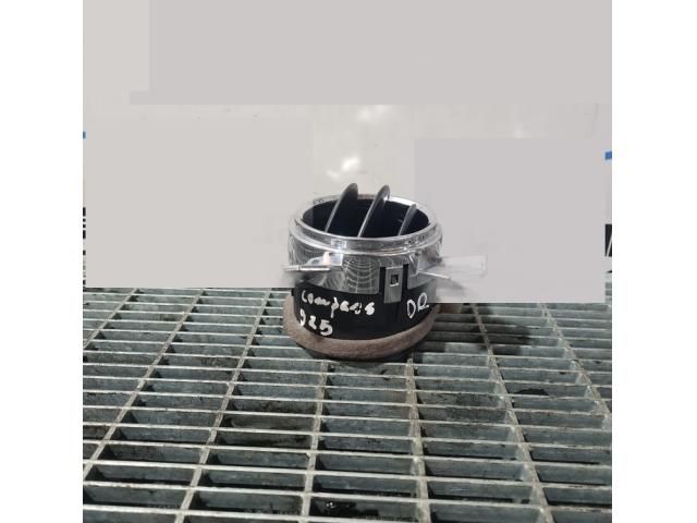 bontott JEEP COMPASS Jobb Szellőző