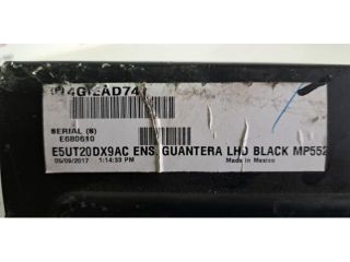 bontott JEEP COMPASS Kesztyűtartó