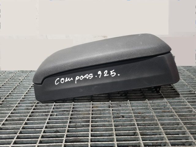 bontott JEEP COMPASS Könyöklő