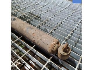 bontott JEEP GRAND CHEROKEE Jobb első Lengéscsillapító