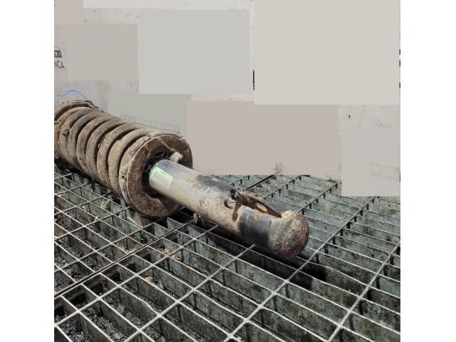 bontott JEEP GRAND CHEROKEE Jobb első Lengéscsillapító