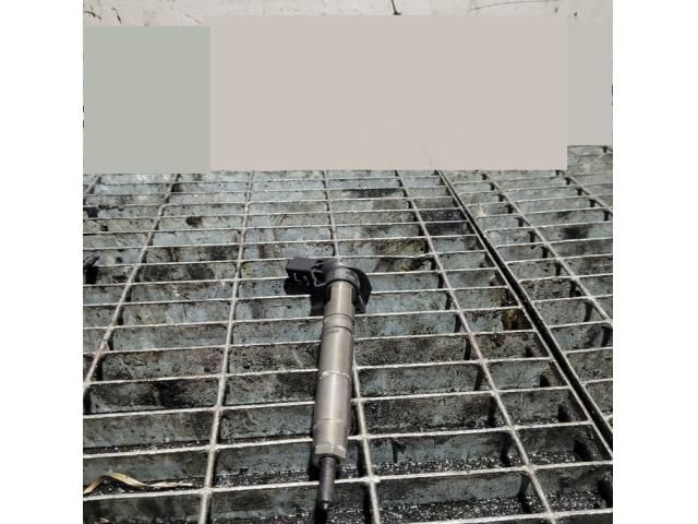 bontott JEEP GRAND CHEROKEE Porlasztó (1 db)