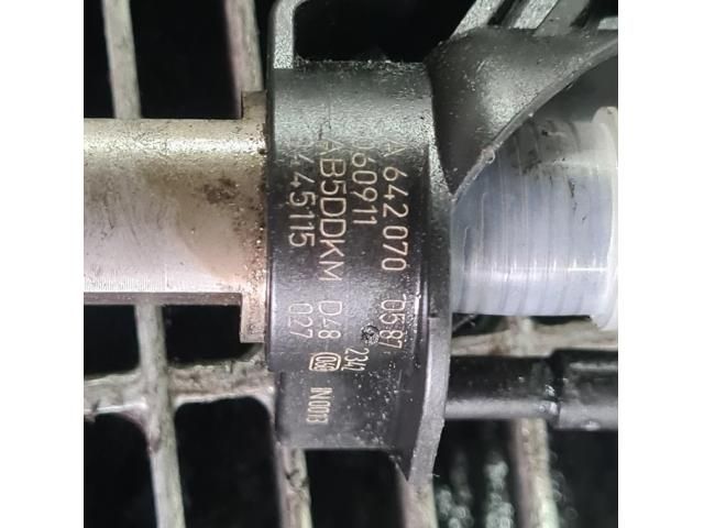 bontott JEEP GRAND CHEROKEE Porlasztó (1 db)