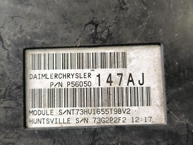 bontott JEEP GRAND CHEROKEE Biztosítéktábla Motortér