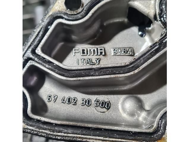 bontott JEEP GRAND CHEROKEE Olajszűrő Ház