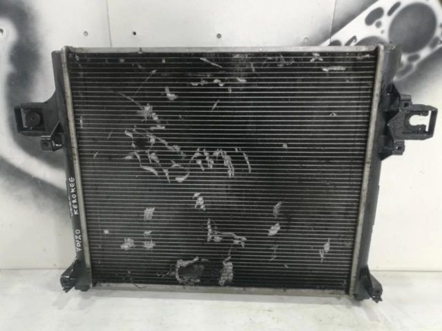 bontott JEEP GRAND CHEROKEE Vízhűtő Radiátor (Nem klímás)