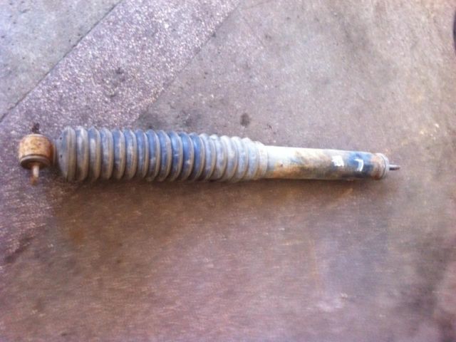 bontott JEEP GRAND CHEROKEE Bal első Lengéscsillapító