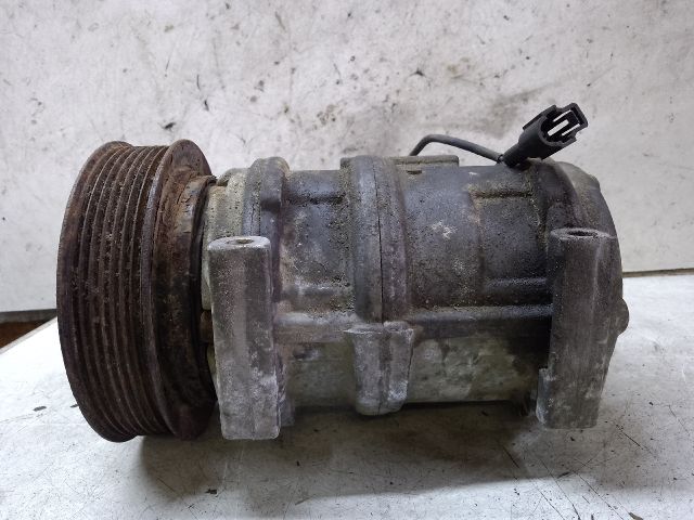 bontott JEEP GRAND CHEROKEE Klímakompresszor