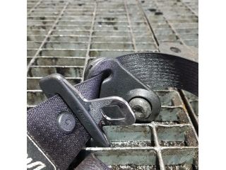 bontott JEEP GRAND CHEROKEE Bal első Biztonsági Öv