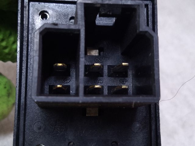 bontott JEEP GRAND CHEROKEE Bal hátsó Ablakemelő Kapcsoló