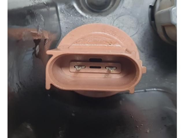 bontott JEEP GRAND CHEROKEE Bal Xenon Fényszóró