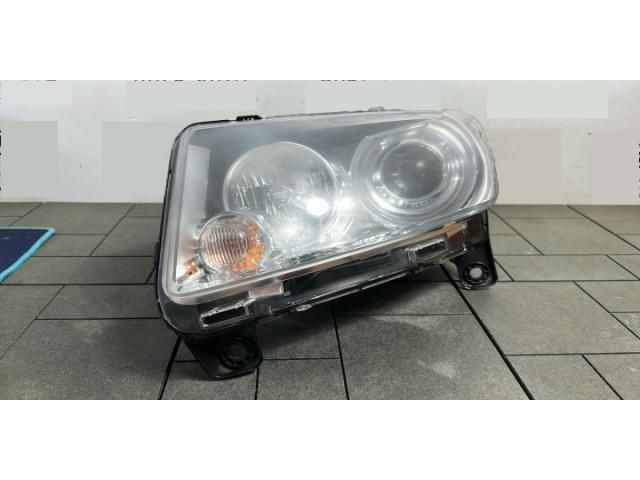 bontott JEEP GRAND CHEROKEE Bal Xenon Fényszóró