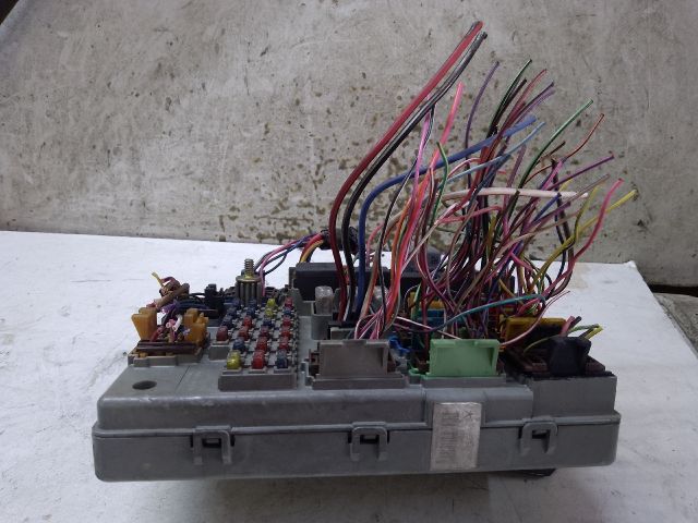 bontott JEEP GRAND CHEROKEE Biztosítéktábla Utastér