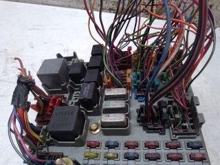 bontott JEEP GRAND CHEROKEE Biztosítéktábla Utastér