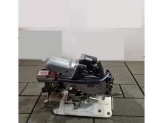 bontott JEEP GRAND CHEROKEE Csomagtérajtó Zárszerkezet