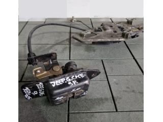 bontott JEEP GRAND CHEROKEE Csomagtérajtó Zárszerkezet