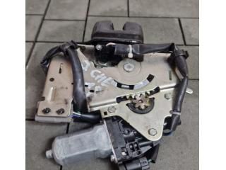 bontott JEEP GRAND CHEROKEE Csomagtérajtó Zárszerkezet