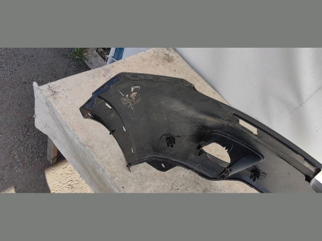 bontott JEEP GRAND CHEROKEE Első Lökhárító (Üresen)