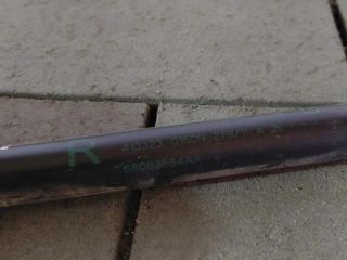 bontott JEEP GRAND CHEROKEE Gázrugós Kitámasztó Teleszkóp Csomagtérajtó Jobb