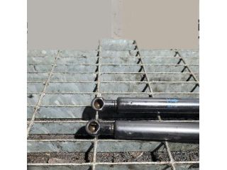 bontott JEEP GRAND CHEROKEE Gázrugós Kitámasztó Teleszkóp Csomagtérajtó (Pozíciófüggetlen)