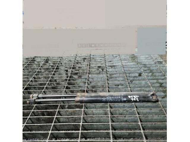 bontott JEEP GRAND CHEROKEE Gázrugós Kitámasztó Teleszkóp Csomagtérajtó (Pozíciófüggetlen)