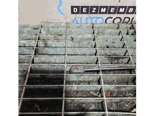 bontott JEEP GRAND CHEROKEE Gázrugós Kitámasztó Teleszkóp Motorháztető