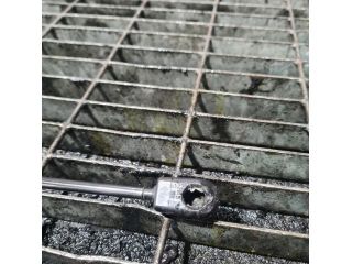 bontott JEEP GRAND CHEROKEE Gázrugós Kitámasztó Teleszkóp Motorháztető