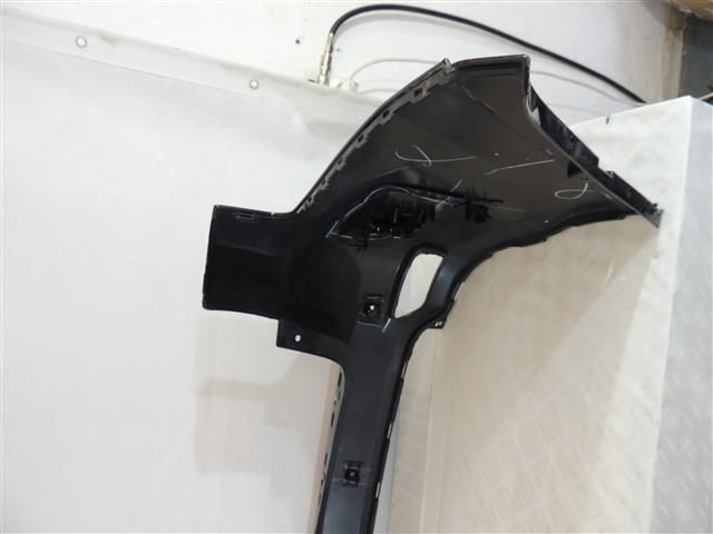 bontott JEEP GRAND CHEROKEE Hátsó Lökhárító (Részeivel)