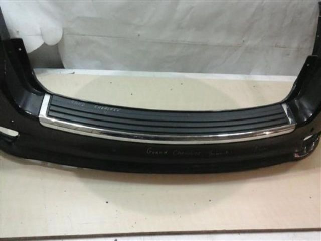 bontott JEEP GRAND CHEROKEE Hátsó Lökhárító (Üresen)