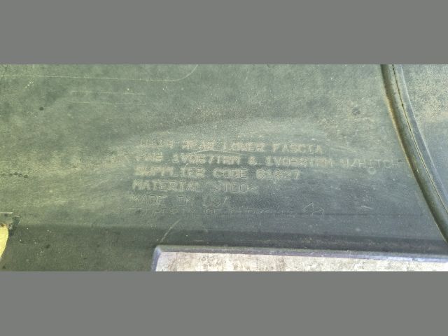 bontott JEEP GRAND CHEROKEE Hátsó Lökhárító (Üresen)