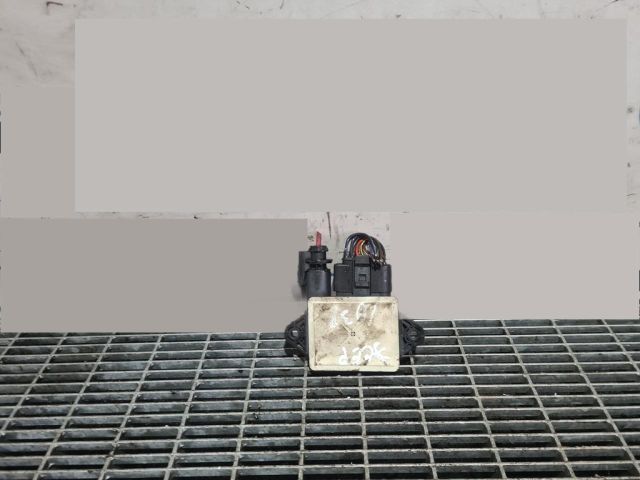 bontott JEEP GRAND CHEROKEE Izzító Relé