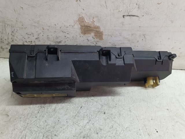 bontott JEEP GRAND CHEROKEE Jobb első Ablakemelő Kapcsoló