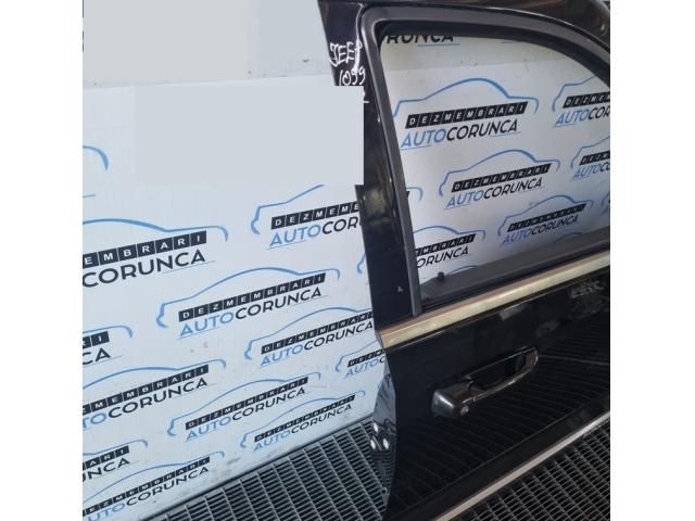 bontott JEEP GRAND CHEROKEE Jobb első Ajtó (Üres lemez)