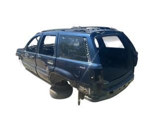 bontott JEEP GRAND CHEROKEE Jobb első Sárvédő