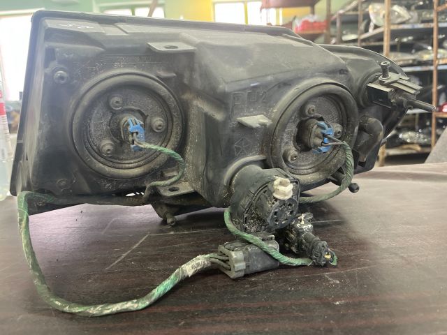 bontott JEEP GRAND CHEROKEE Jobb Fényszóró