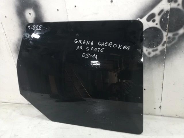 bontott JEEP GRAND CHEROKEE Jobb hátsó Ablak