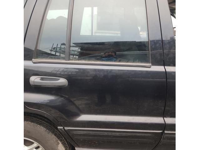 bontott JEEP GRAND CHEROKEE Jobb hátsó Ajtó (Üres lemez)