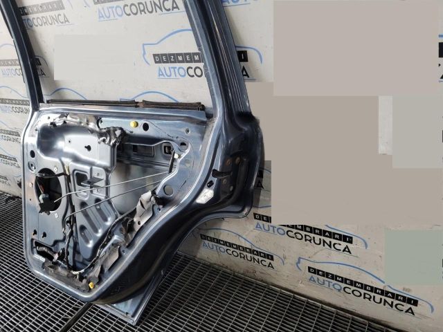 bontott JEEP GRAND CHEROKEE Jobb hátsó Ajtó (Üres lemez)