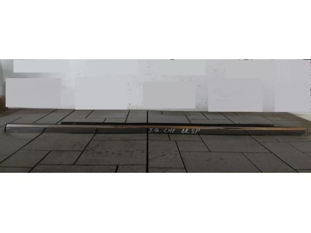 bontott JEEP GRAND CHEROKEE Jobb hátsó Vízlehúzó Gumicsík