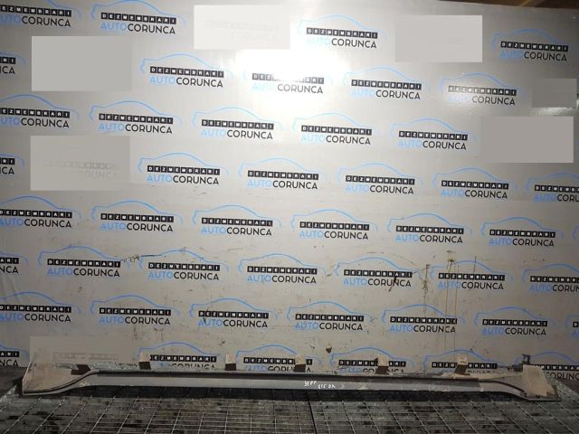 bontott JEEP GRAND CHEROKEE Jobb Küszöb