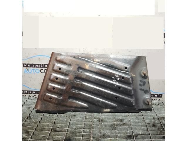 bontott JEEP GRAND CHEROKEE Kartervédő