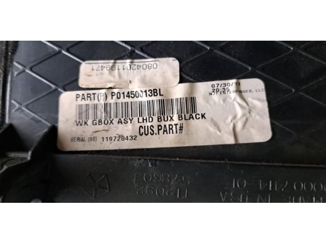 bontott JEEP GRAND CHEROKEE Kesztyűtartó