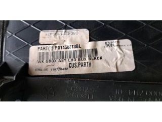 bontott JEEP GRAND CHEROKEE Kesztyűtartó