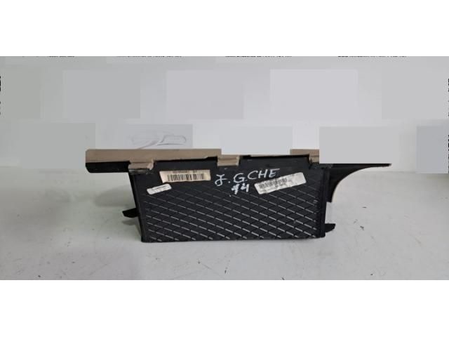 bontott JEEP GRAND CHEROKEE Kesztyűtartó